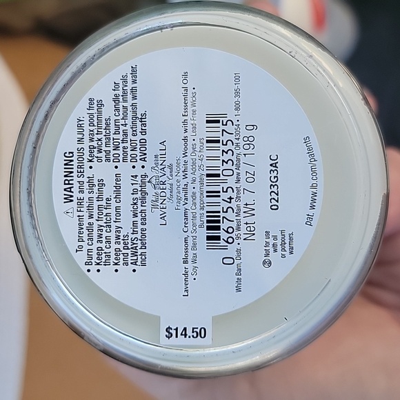 White Barn Lavender Vanilla Scented Candle - Picture 2 of 3